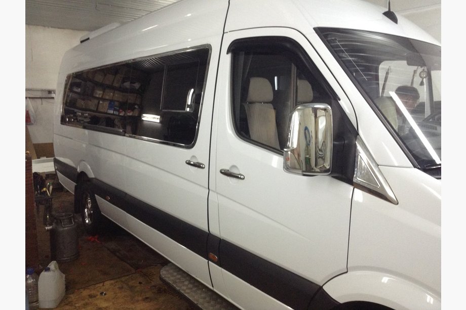 Volkswagen Crafter 2006-2016 Full Window Trim Stainless Steel Photo 2