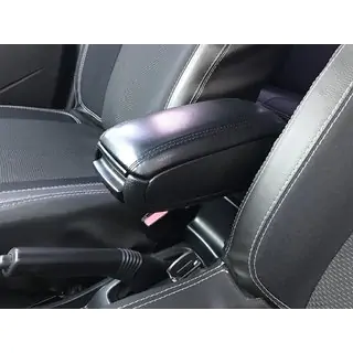 Armrest (into cup holder) photo 1