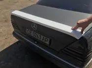Mercedes E-class W124 1984–1997 Spoiler (primed for painting) photo 2