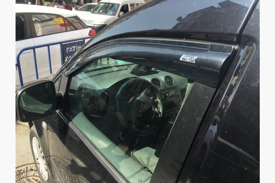 Volkswagen Caddy 2004-2010 Window Deflectors (2 pcs, Perflex Sport) Photo 7