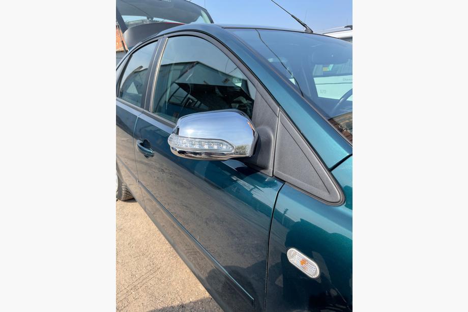 Ford Focus II 2005-2008 Mirror Covers LED (2 pcs, ABS) Photo 1
