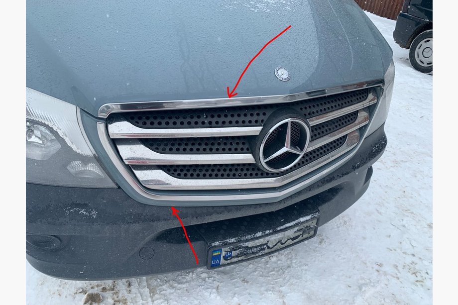 Mercedes Sprinter W906 2006–2018 Grille Surround Trim (2013↗, Stainless Steel) Image