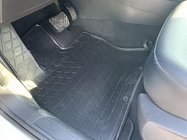 Volkswagen Golf 7/E-Golf 2012-2020 Rubber Floor Mats (4 pcs, Stingray Premium) photo 1
