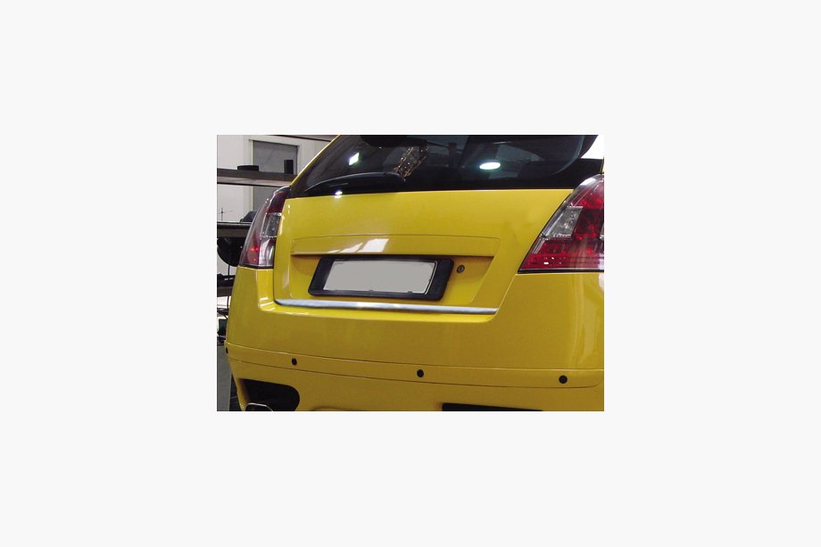 Fiat Stilo 2001-2007 Trunk Trim Stainless Steel Image