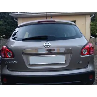 Trunk trim above license plate (stainless steel) photo 1