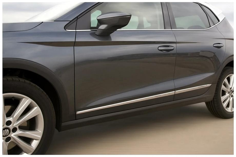 Seat Arona 2017- Door Mouldings Chrome (4 pcs) Image