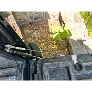 Tailgate Struts Toyota Hilux 2015- photo 4