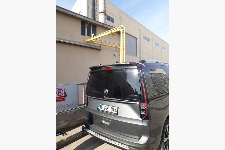 Volkswagen Caddy 2020- Rear Spoiler (1-door, primed) Photo 3