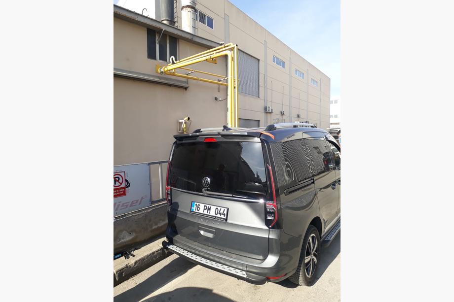 Volkswagen Caddy 2020- Rear Spoiler (1-door, primed) Photo 4