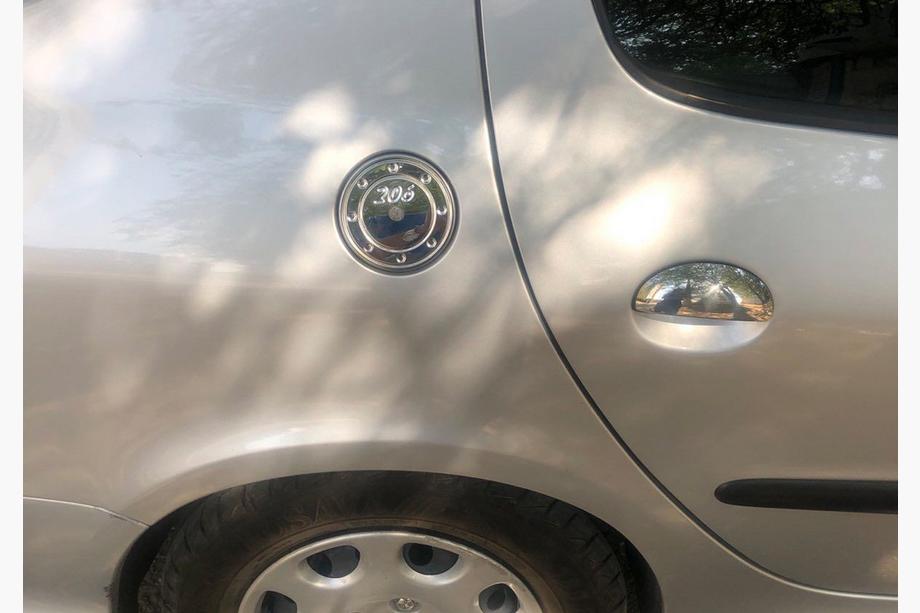 Peugeot 206 1998-2024 Chrome Fuel Tank Cap Cover (Stainless Steel) Photo 2