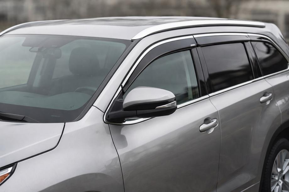Toyota Highlander 2013-2019 Window deflectors with chrome trim (4 pcs, Niken) Photo 1