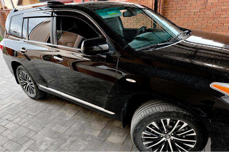 Toyota Highlander 2008-2013 Window deflectors with chrome trim (4 pcs, Niken) Photo 2