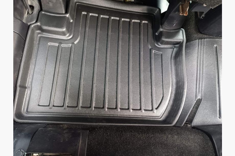 Mitsubishi Outlander 2006-2012 Stingray 3D Rubber Floor Mats (5 pcs, Polyurethane) Photo 4