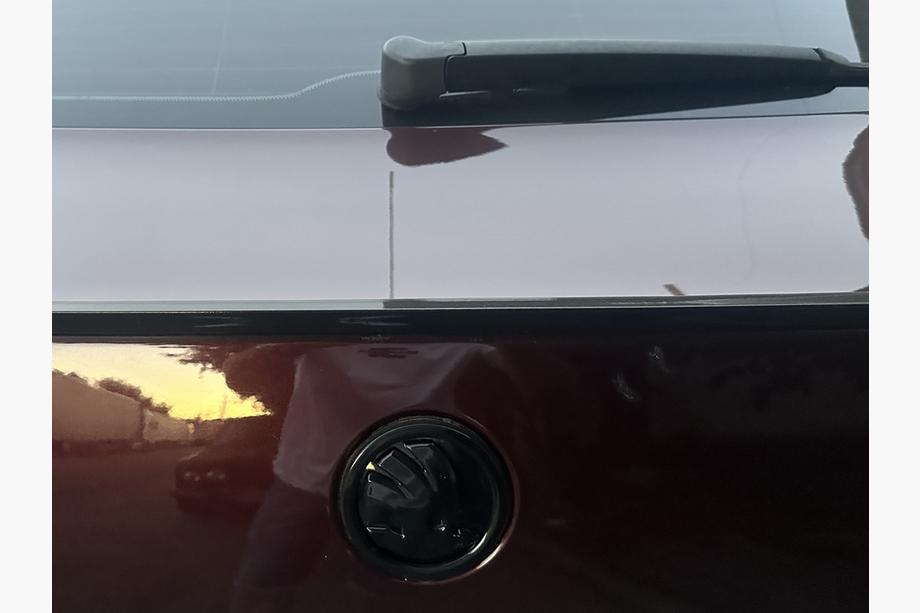 Skoda Black Emblem 5JA853621 (89 mm) Image