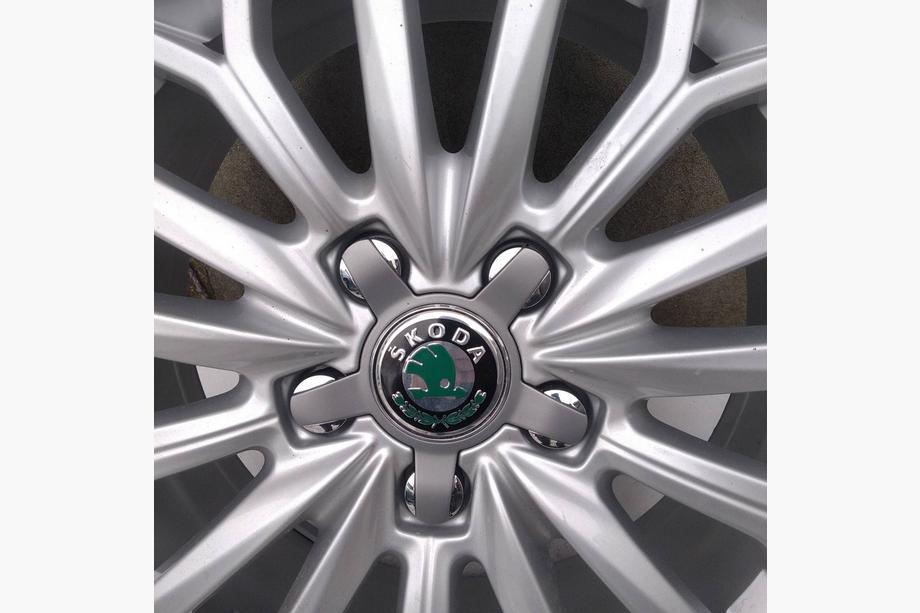 Skoda Wheel Stickers 56mm J1009 (4 pcs) Photo 1