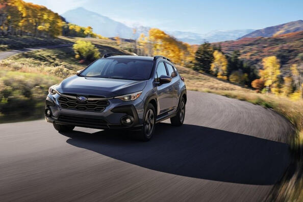 Review of all-wheel drive crossover Subaru Crosstrek Photo 2