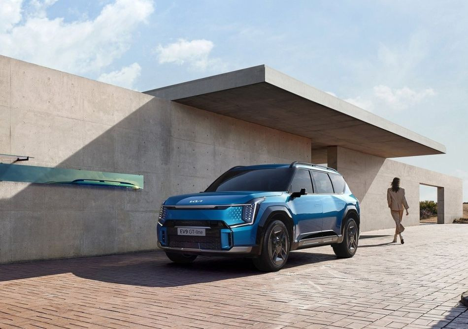 Seven-seat electric crossover Kia EV9