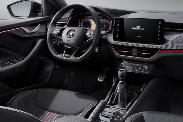 Review of the updated Skoda Scala hatchback Photo 5