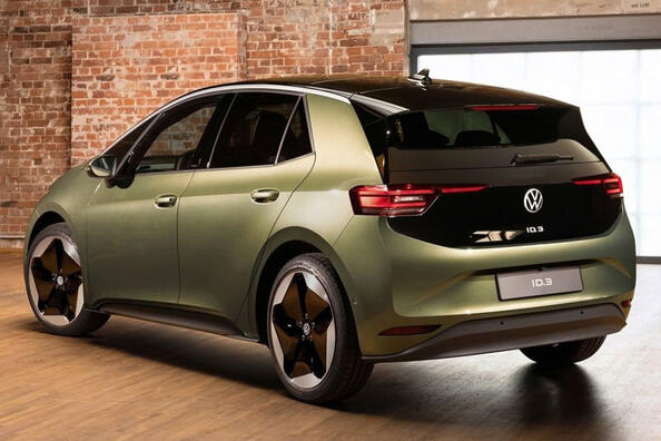 Review of the updated Volkswagen ID.3 electric hatchback Photo 4
