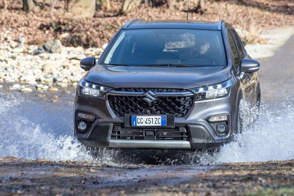 Suzuki S-CROSS crossover review