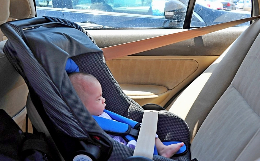How to choose a child car seat: tips and recommendations