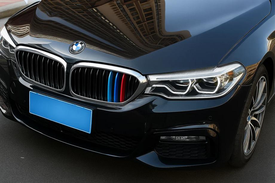BMW 5 Series G30/G31 2017–2023 Grille Trim Covers (2017-2020, 3 pcs) Photo 4