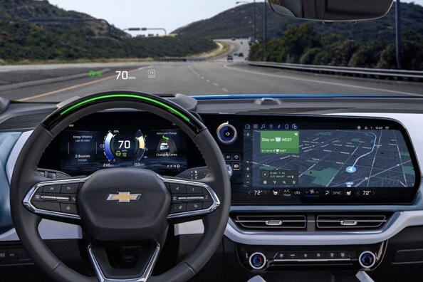 Chevrolet Equinox EV electric crossover review Photo 7