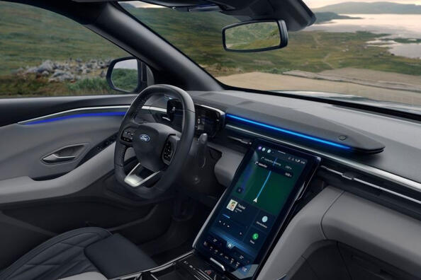 Review of the new Ford Explorer EV electric crossover Photo 6