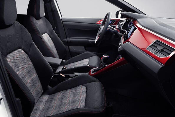 Volkswagen Polo GTI: speed and style in a compact form Photo 5