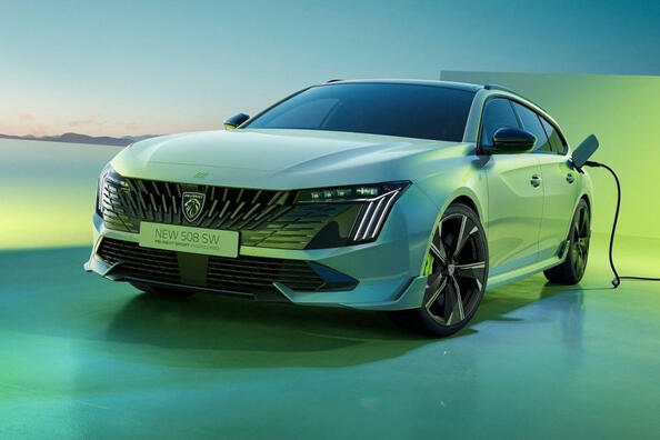 Review of the updated Peugeot 508 SW station wagon Photo 2