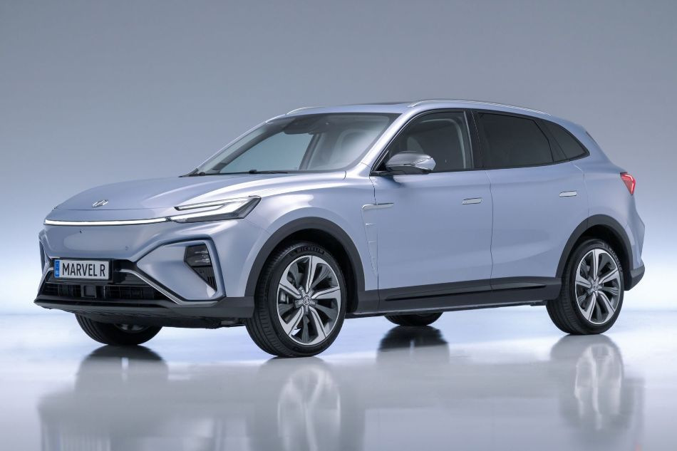 MG Marvel R electric crossover review