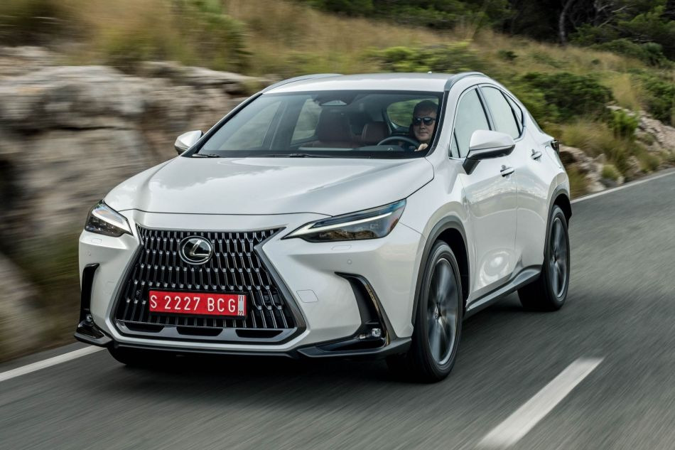 Review of the second generation of the Lexus NX crossover