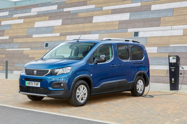 Review of the Peugeot e-Rifter electric compact van