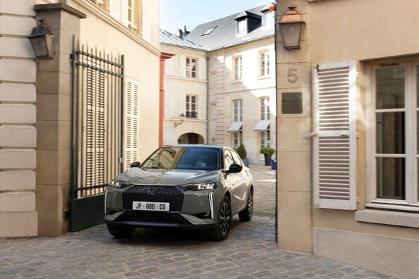 Review of the updated DS 3 E-Tense electric crossover