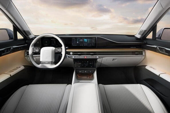 Hyundai Grandeur: the seventh generation sedan Photo 5