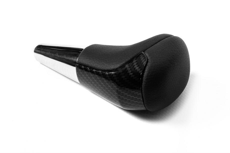Toyota Land Cruiser 200 2007-2021 Gear Shift Knob (Black Leather + Carbon) Photo 3