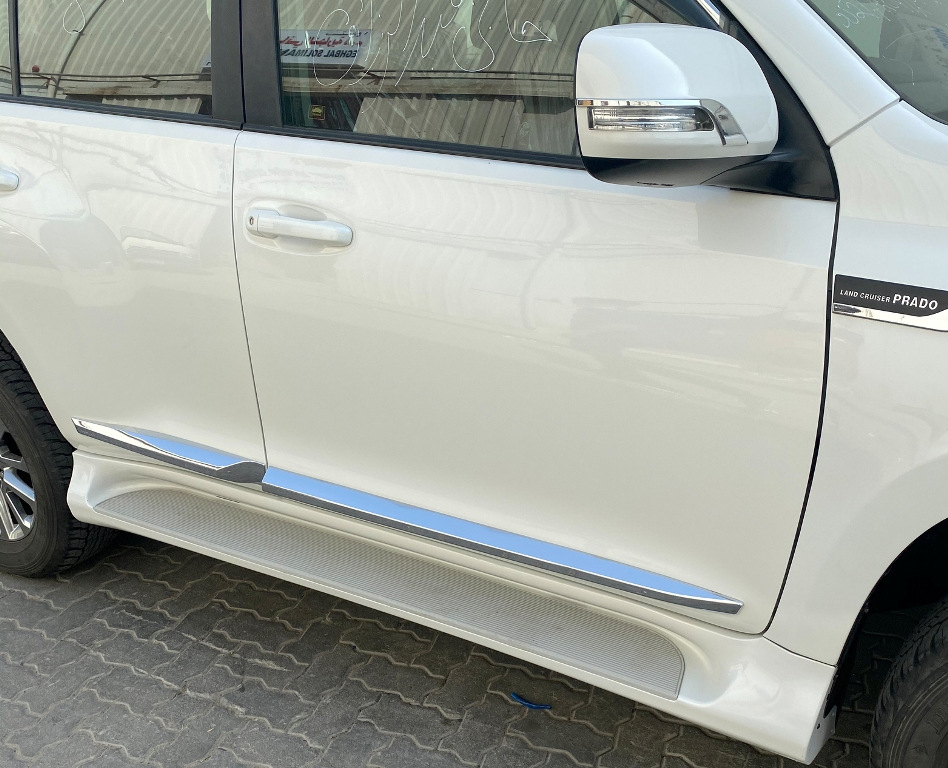 Car moldings: types, materials