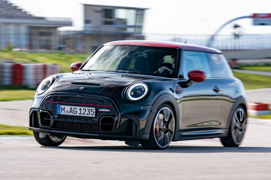 Review of the «charged» hatchback MINI John Cooper Works 3D of the third generation