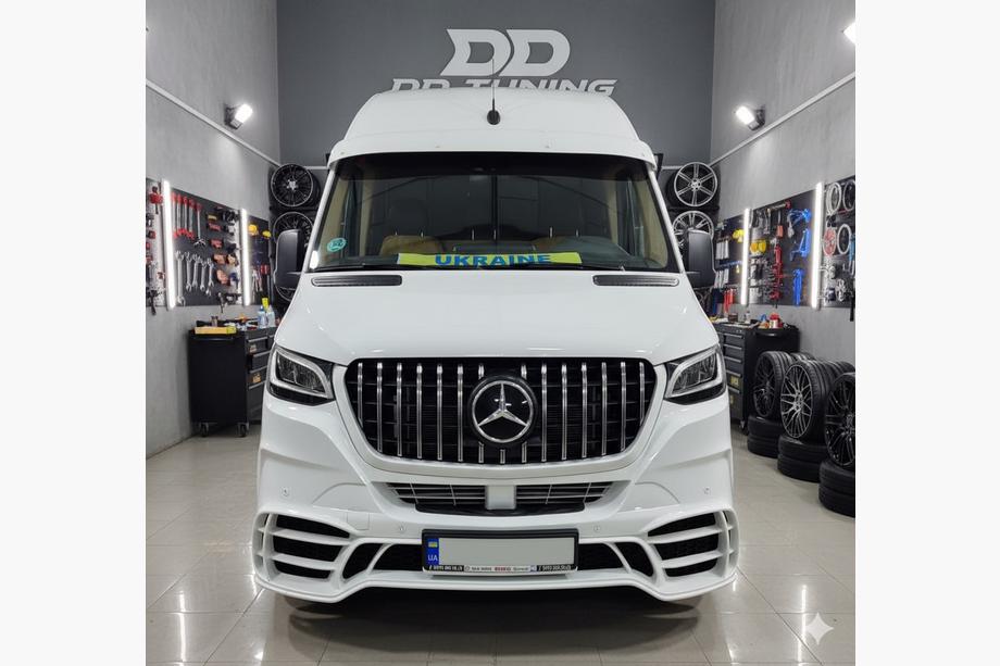 Mercedes Sprinter W907/W910 2018- Front Bumper with Grille V2 (AMG) Photo 6