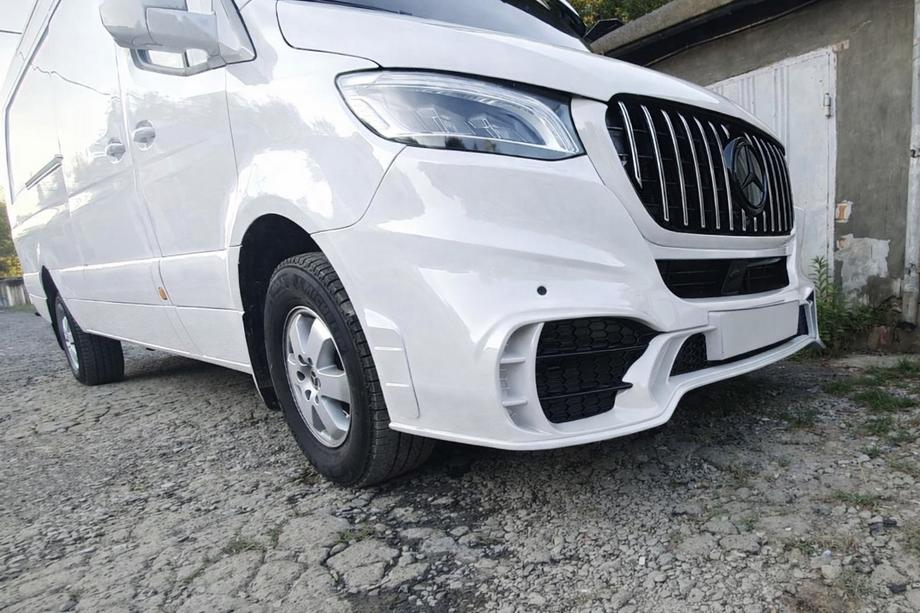 Mercedes Sprinter W907/W910 2018- Front Bumper with Grille V2 (AMG) Photo 4