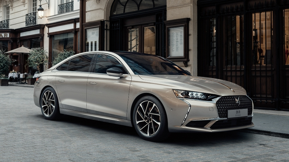 Review of the premium French sedan DS 9
