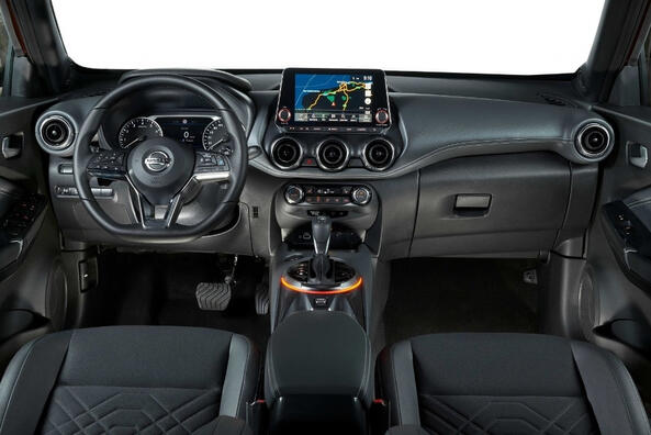Nissan Juke: a stylish crossover in its second incarnation Photo 6