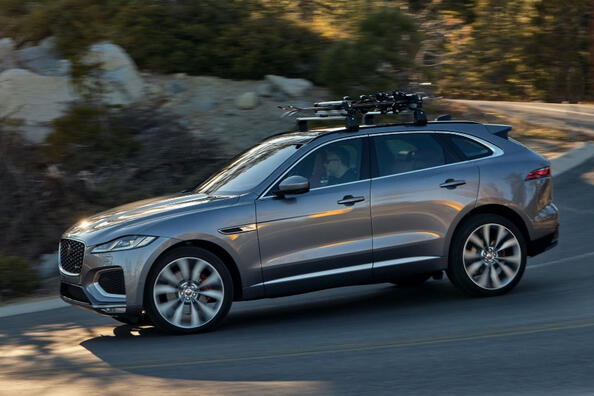 Updated Jaguar F-Pace: a review of the British crossover Photo 3
