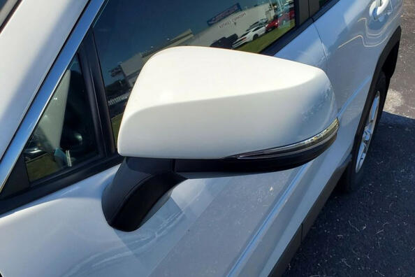 Tuning side mirrors Photo 3