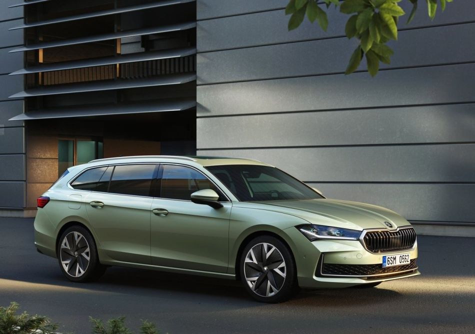 Review of the station wagon Skoda Superb Combi 2024