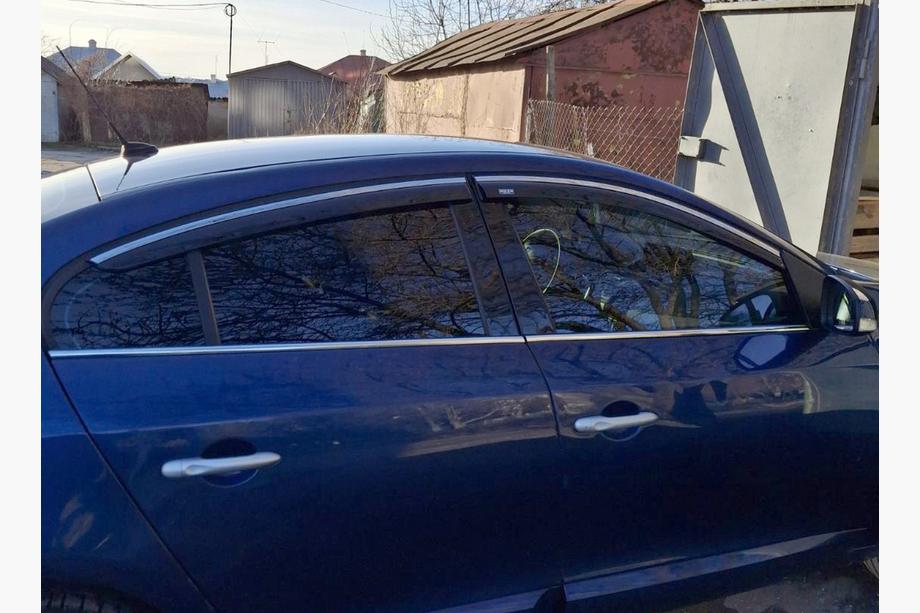 Renault Fluence 2009-2016 Window deflectors with chrome trim (4 pcs, Niken) Photo 6