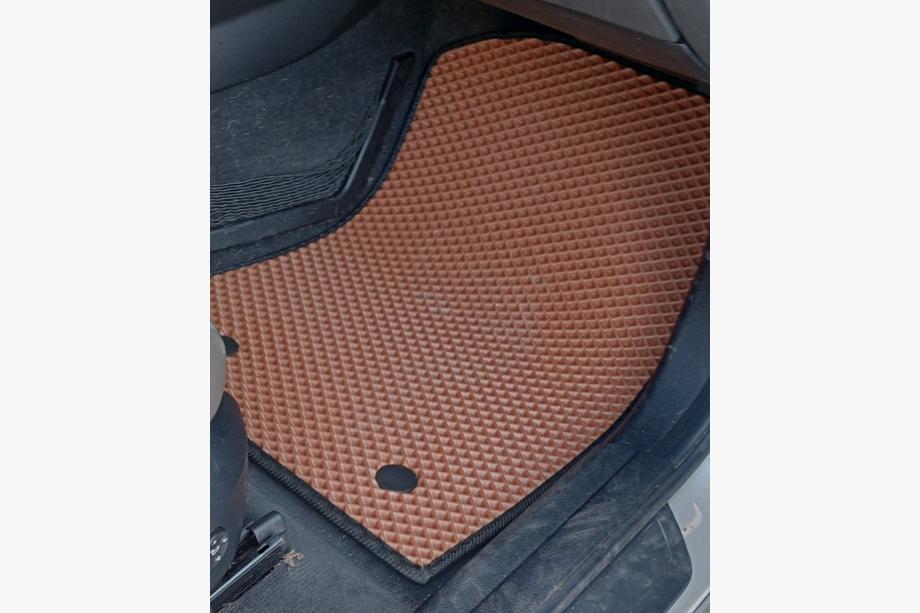 BMW X3 F25 2011-2018 EVA Floor Mats (Brown) Photo 2