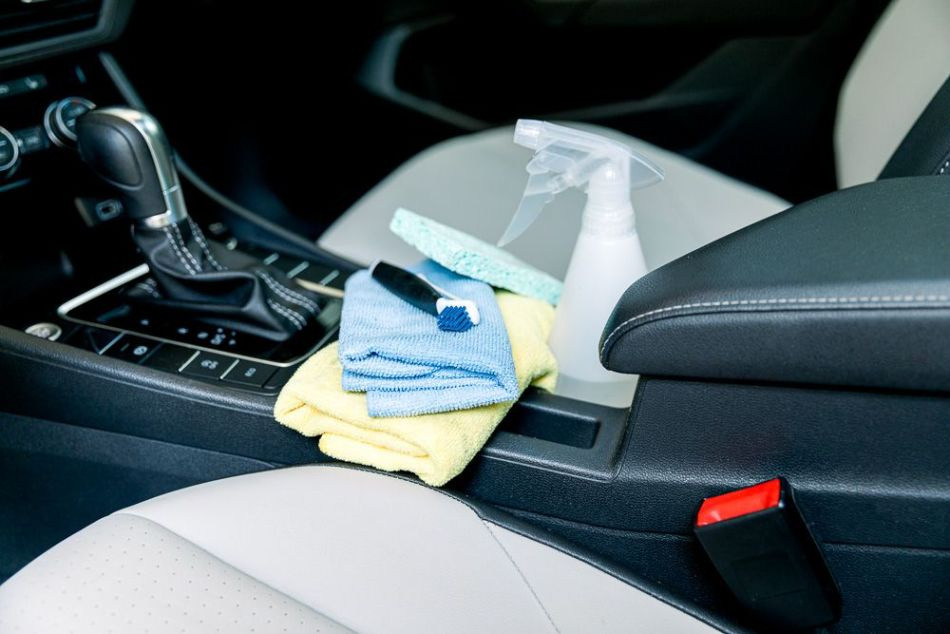 Self-made means for cleaning the interior - shine and safety