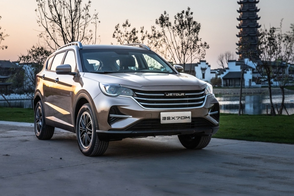 Jetour X70M mid-size family crossover review