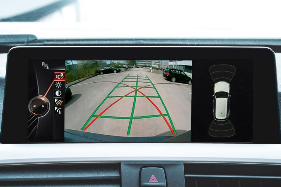 We choose a rear view camera for the car